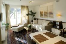 Appartement 10 - Wohnzimmer mit Relax-Sessel